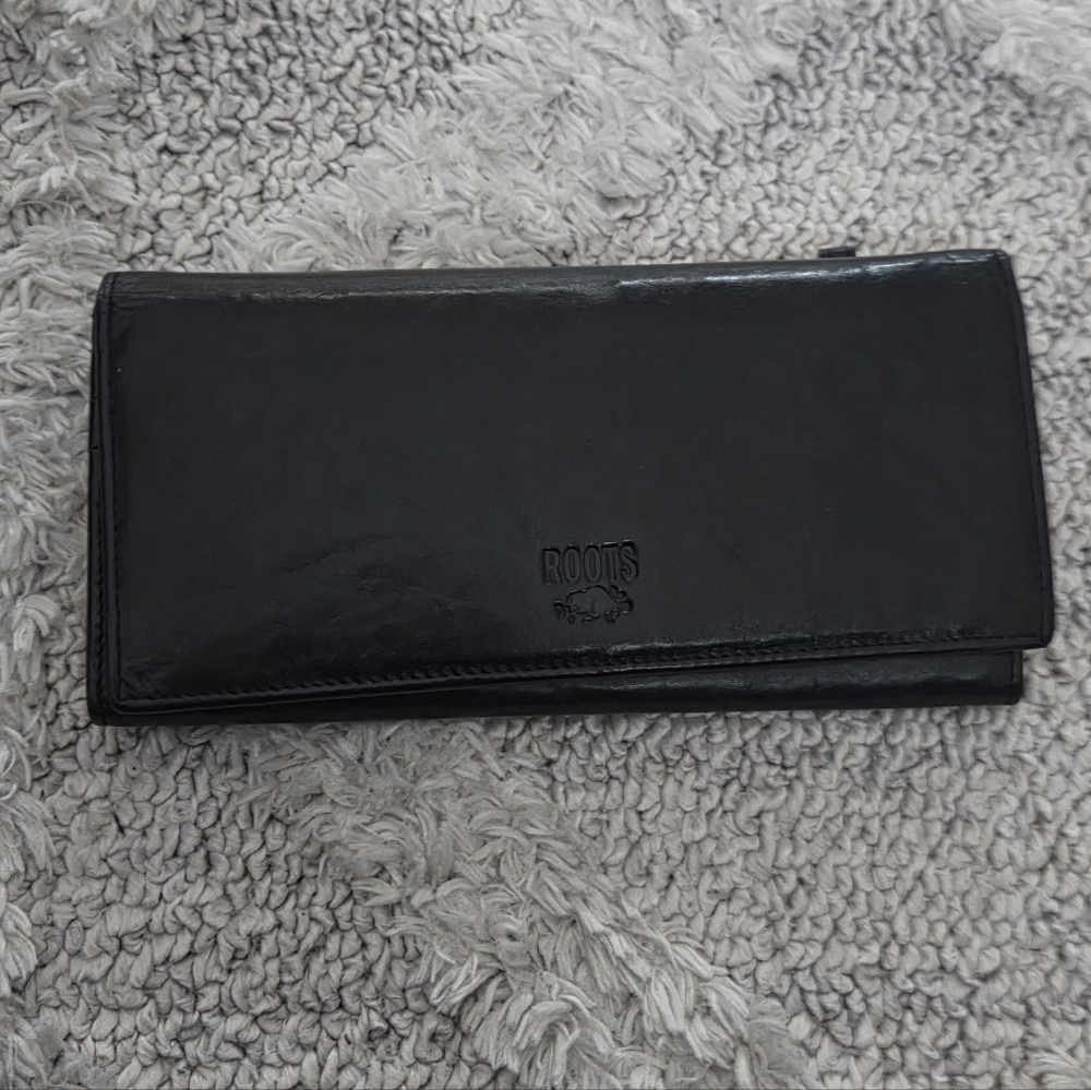 Roots Classic Black Leather Long Wallet